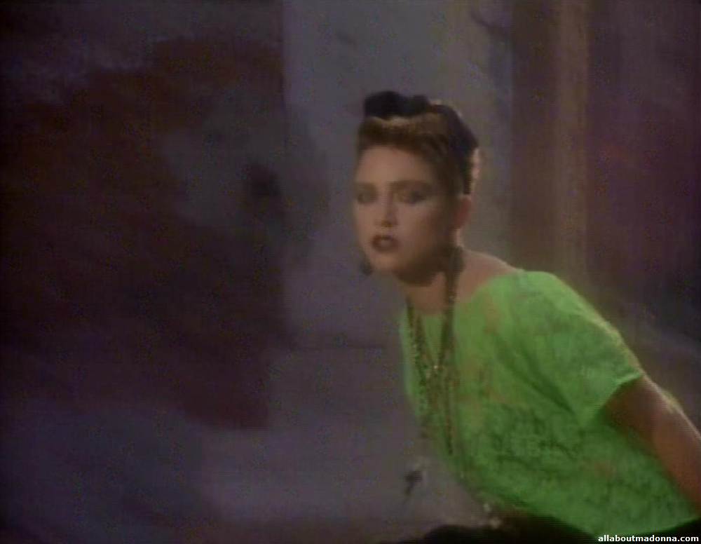 madonna-like-a-virgin-video-cap-0003