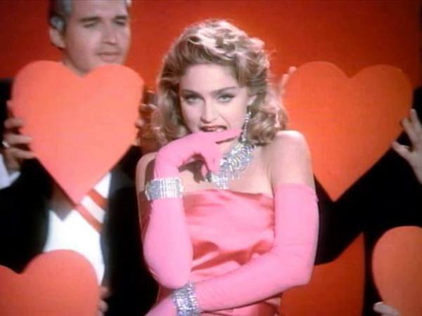 «MATERIAL GIRL» VIDEO