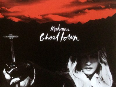 «GHOSTTOWN»
