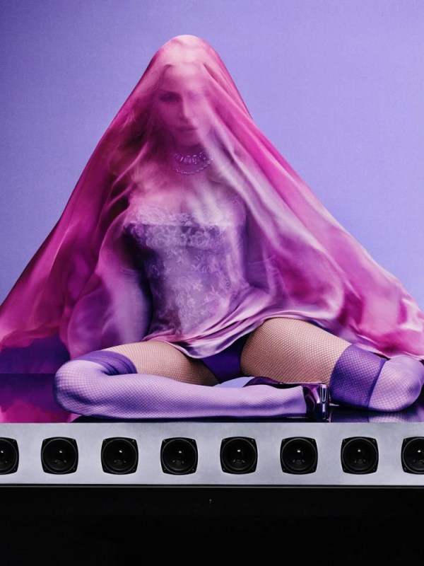 EL DISEÑO DE «CONFESSIONS II»&nbsp;DELUXE