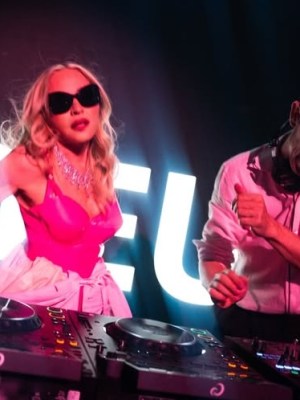 «CLUB CONFESSIONS LONDON»